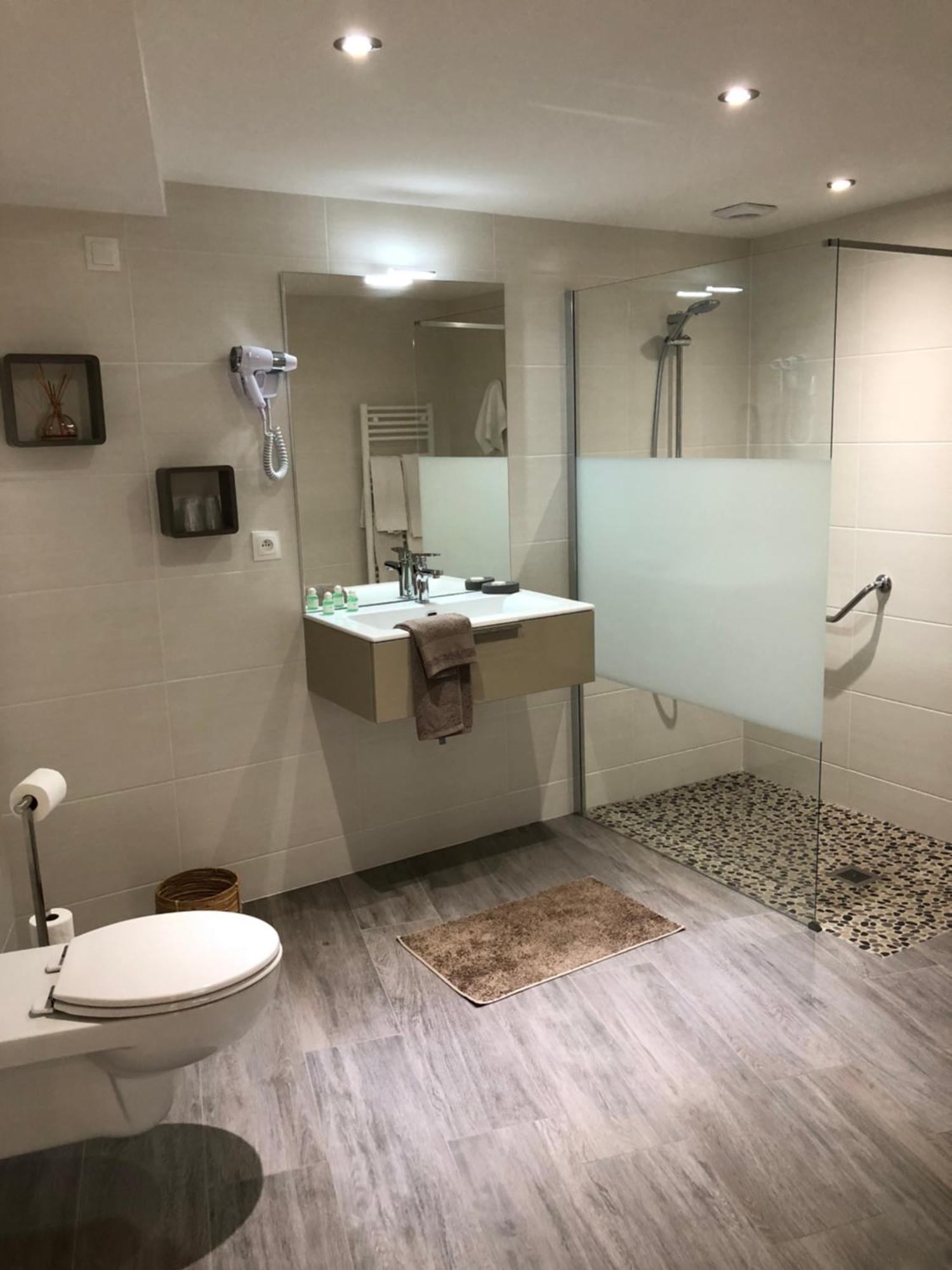 Ségny La Bonne Auberge מראה חיצוני תמונה