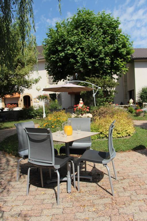 Ségny La Bonne Auberge מראה חיצוני תמונה